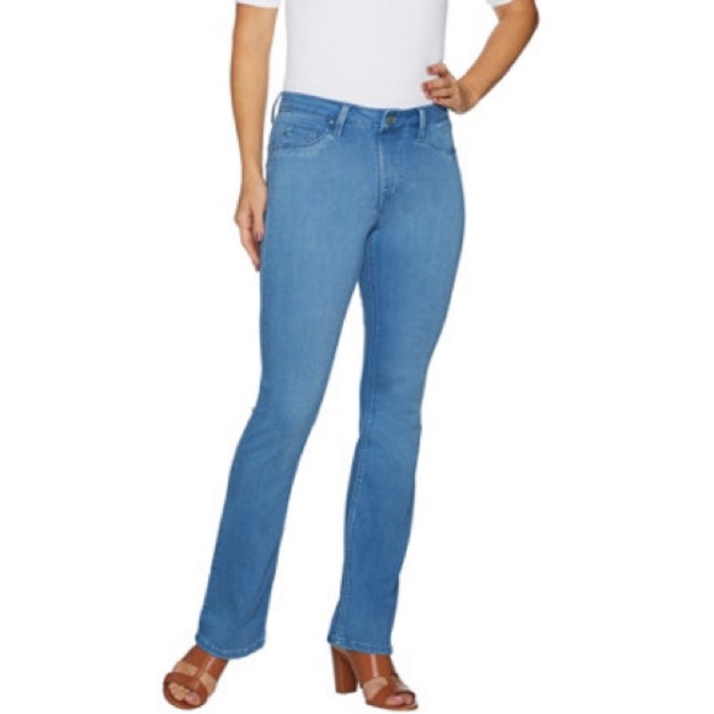 HOT IN HOLLYWOOD PULL ON BOOT CUT JEANS